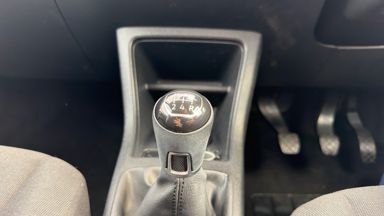 Volkswagen Up 1.0 65PS R-Line 5dr Petrol Hatchback